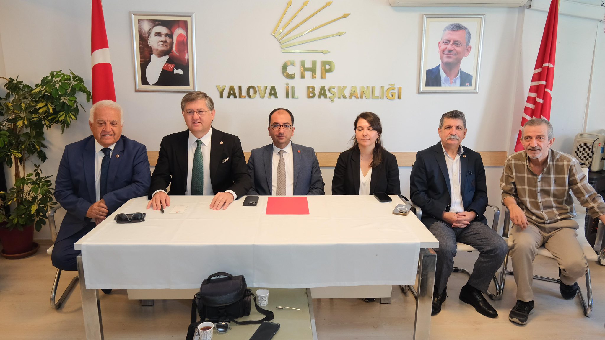 CHP MİLLETVEKİLLERİ YALOVA'YA GELDİ
