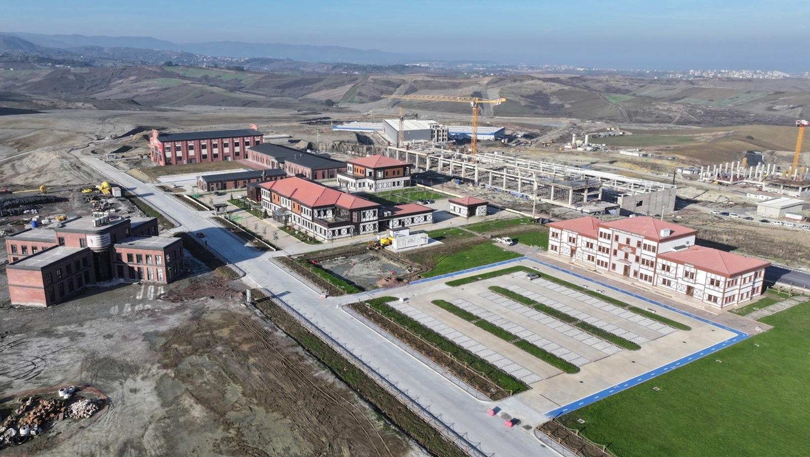 YALOVA OSB, İTFAİYE BİNASINI YAPIYOR