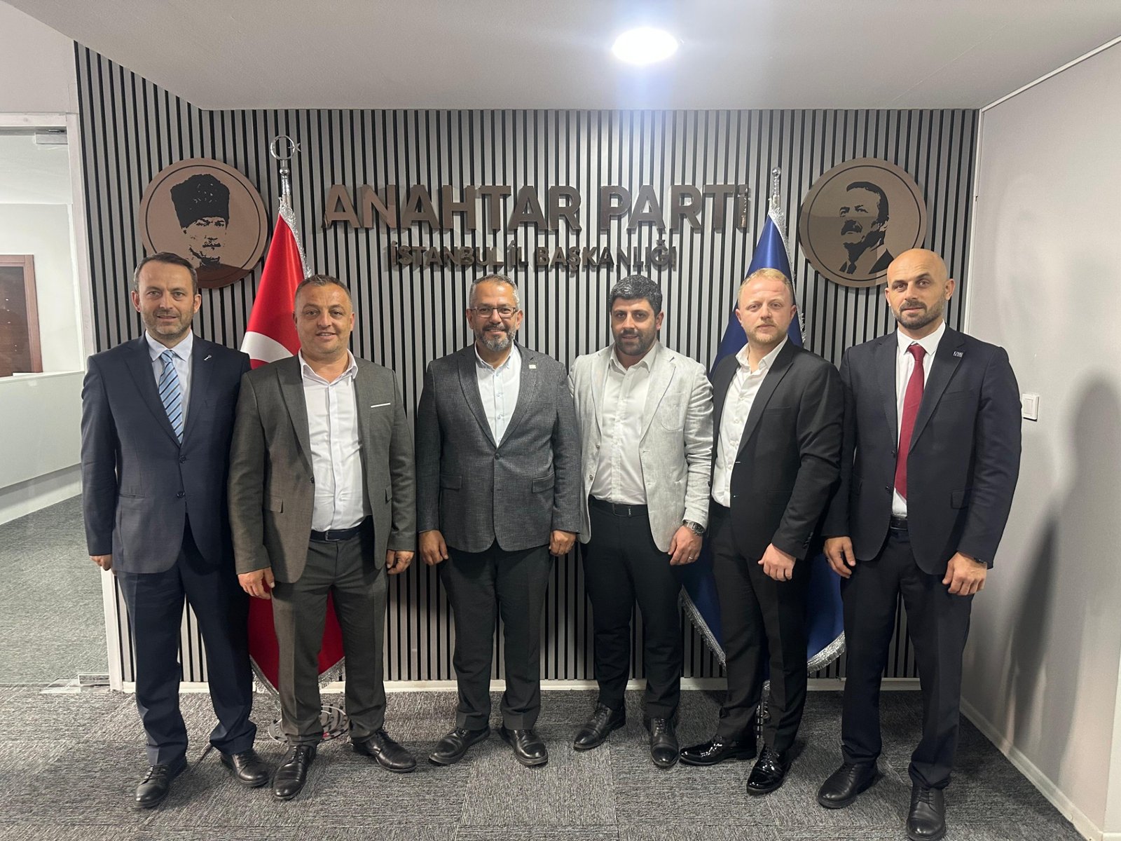 ANAHTAR PARTİSİNDEN BÖLGE TOPLANTISI