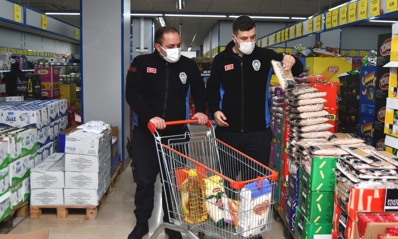 ALTINOVA'DA MARKET DENETİMLERİ SÜRÜYOR