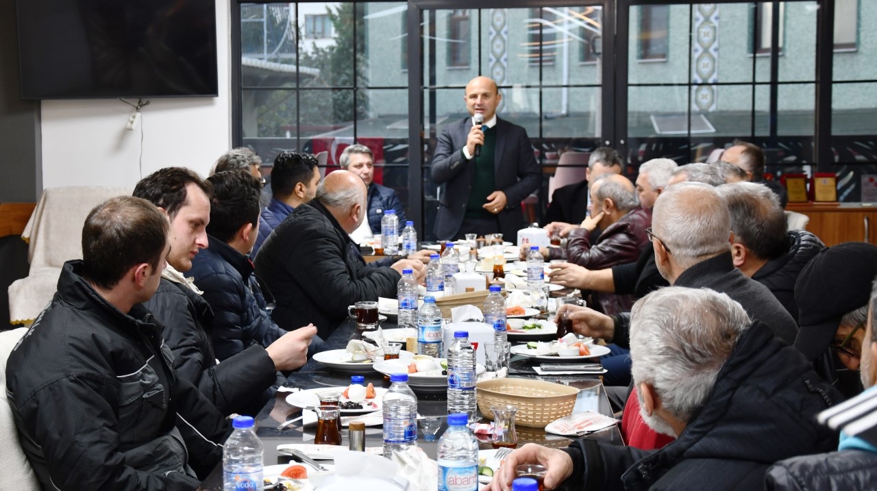 ALTINOVA'DA ŞOFÖRLER DERTLERİNİ ANLATTI