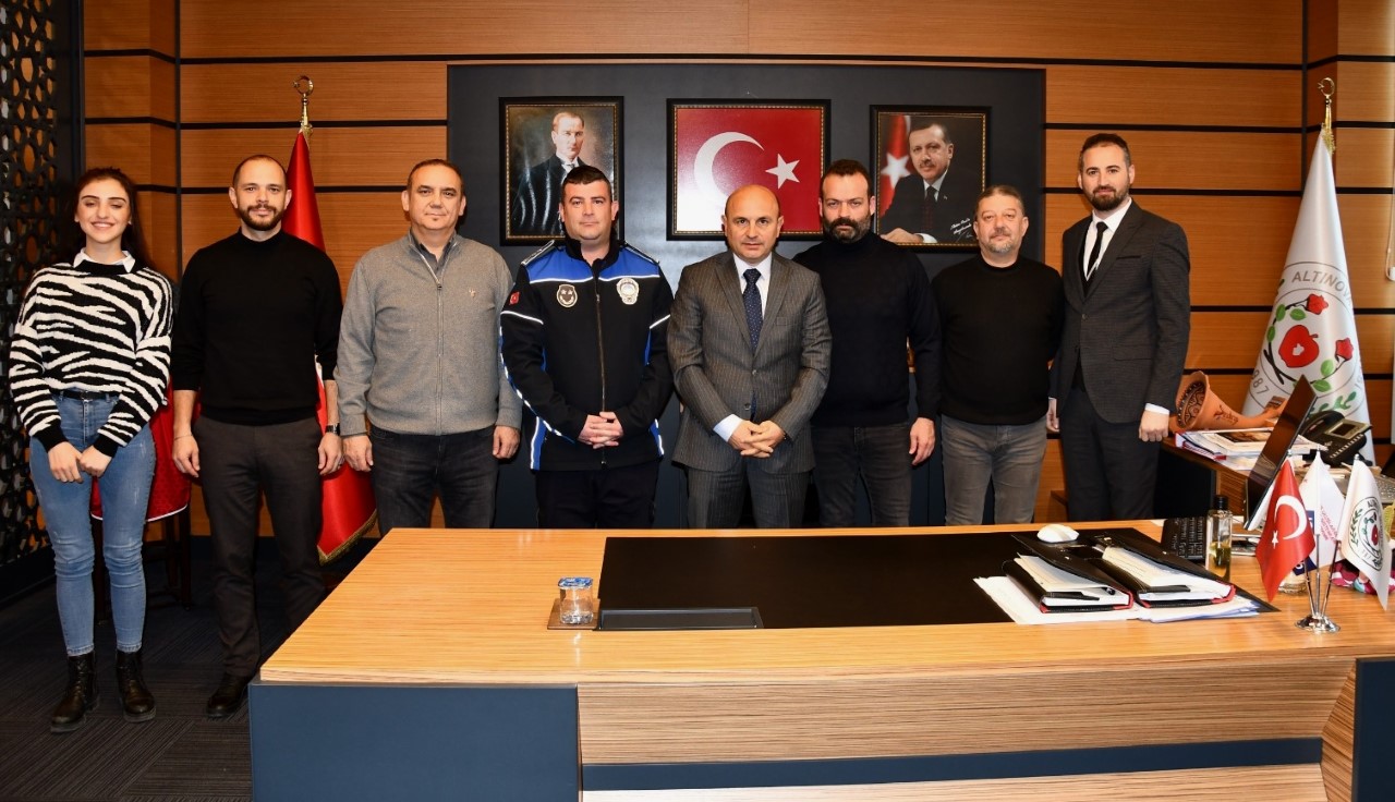 ALTINOVA BELEDİYESİNE YENİ ZABITA AMİRİ