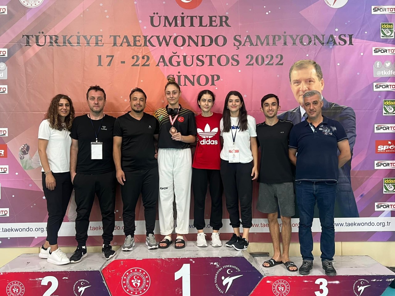 NİSA ERDOĞAN'NIN BAŞARISI