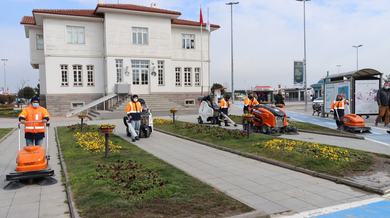 YALOVA'DA TEMİZLİK ARAÇ FİLOSU BÜYÜYOR