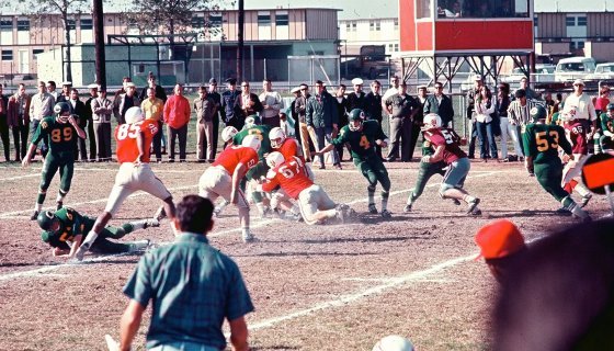 1960 YILI YALOVA'DA OYNANAN AMERİKAN FUTBOLU