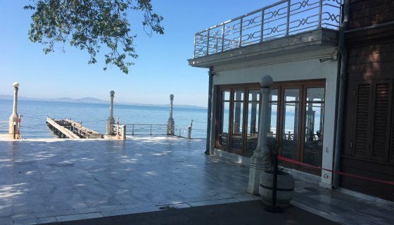 YÜRÜYEN KÖŞK KADERİNE TERKEDİLDİ