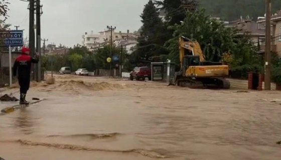 ARMUTLU VE ESENKÖYDE SEL